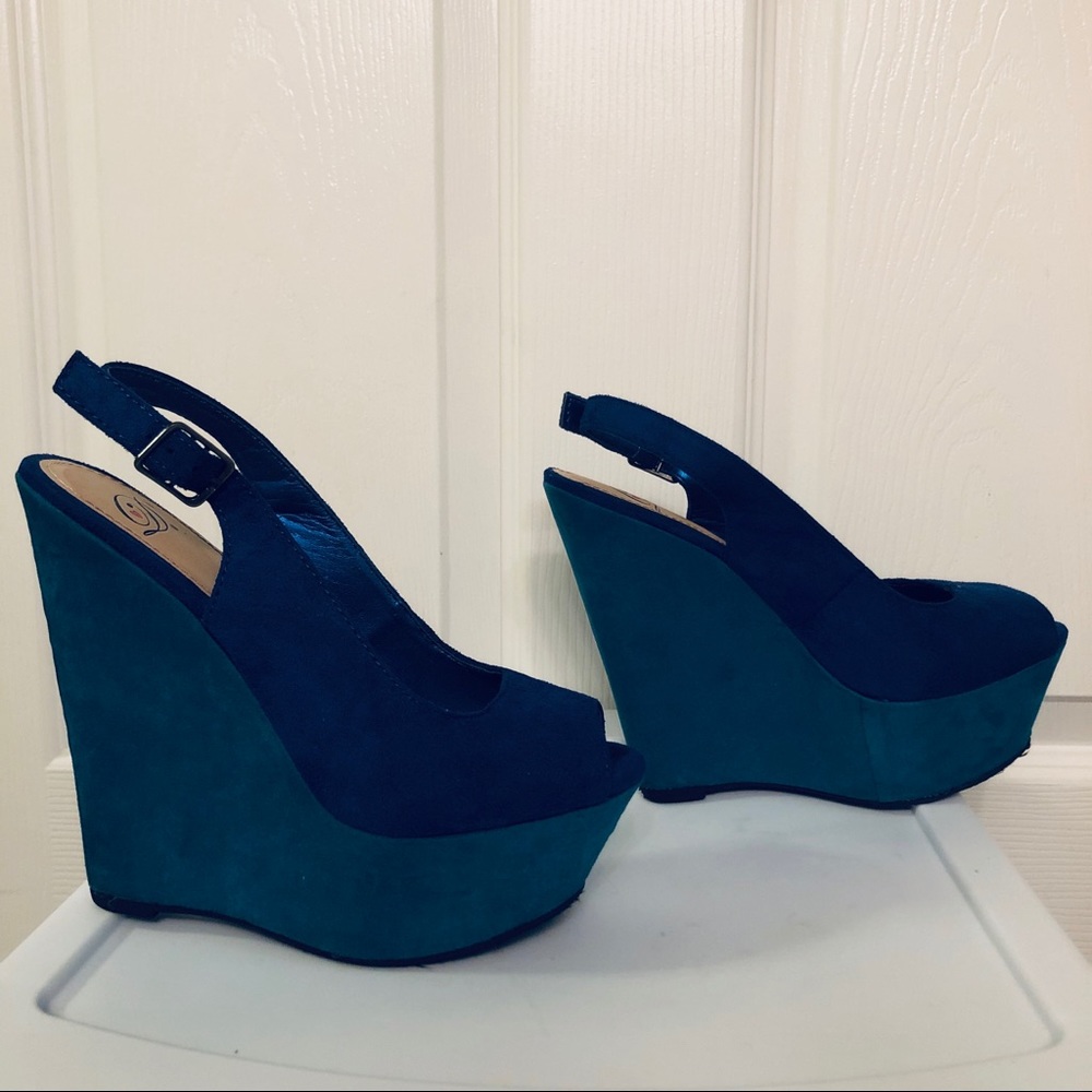 Comfy Colorful Wedges - Picture 2 of 6